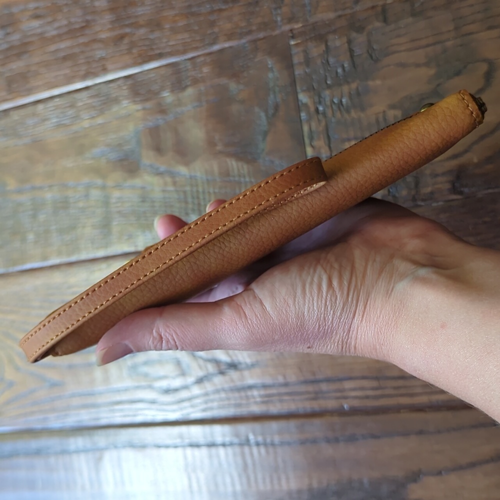 FREE PEOPLE I Cognac Brown Vegan Faux Leather Zippered Wallet Wristlet Purse - Picture 10 of 12